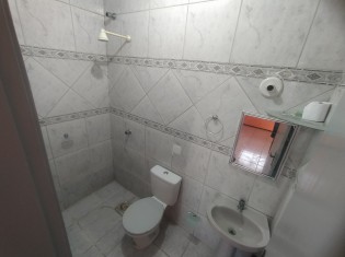 BANHEIRO SU&Iacute;TE