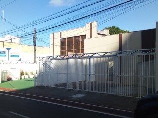 FRENTE PREDIO ( ÂNGULO III )