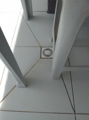 PISO DE VARANDA PROVOCANDO INFILT. ( REVISAR TUBUL
