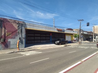 FACHADA ( ÂNGULO II )