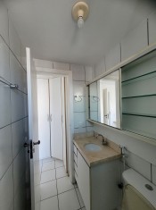 BANHEIRO SUITE (ANGULO II)
