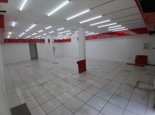 SAL&Atilde;O &Acirc;NGULO 1