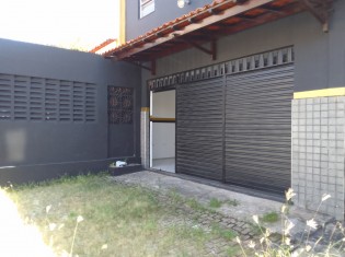 ESTACIONAMENTO / P&Aacute;TIO INTERNO