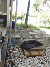 ÁGUA DE CHUVA ENTRADA NA UNIDADE PELA ÁREA DE LAZE