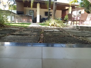 ÁGUA DE CHUVA ENTRADA NA UNIDADE PELA ÁREA DE LAZE