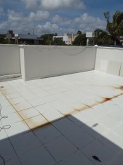 ÁREA E LAGE ( ACÚMULO D´ÁGUA / REJUNTES GASTOS / P