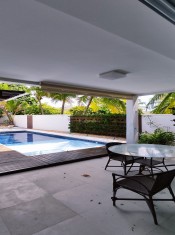 ÁREA PISCINA ANGULO II