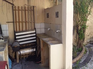 ÁREA DE SERVIÇOS EXTERNA