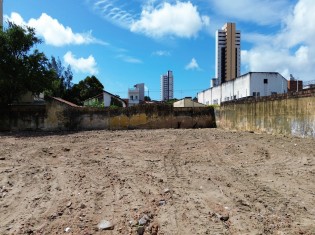 TERRENO ANGULO VI