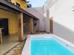 QUINTAL / PISCINA