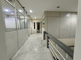 HALL MEZANINO