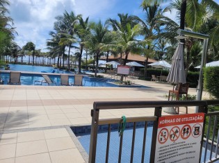 PISCINAS