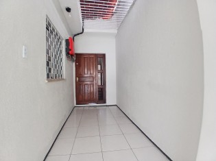 ACESSO LATERAL PISCINA/VARANDA