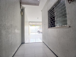 ACESSO LATERAL  PISCINA/VARANDA ANGULO II