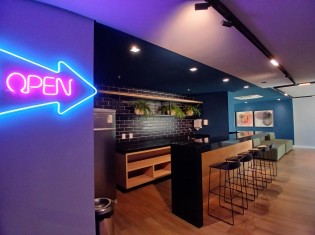 SPORT BAR