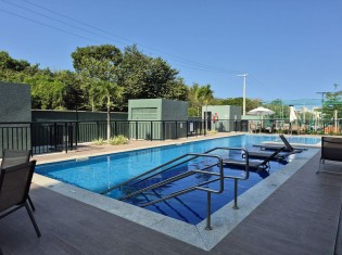 PISCINA 01
