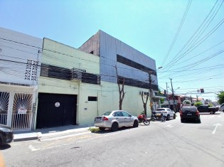 FACHADA ANGULO III