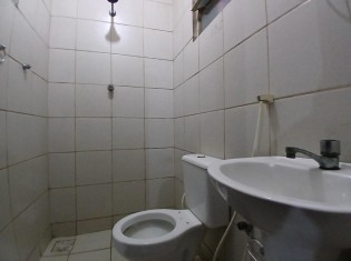 GALPÃO ESPAÇO TERREO BANHEIRO ANGULO II