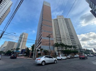 FACHADA ANGULO LATERAL