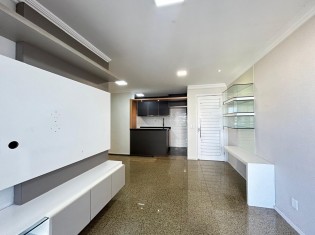 SALA EM L AMPLA ANGULO III