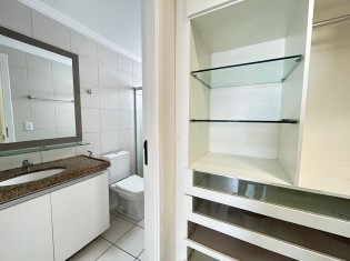 CLOSET SU&Iacute;TE/WC SU&Iacute;TE