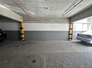 1 VAGA DE GARAGEM ROTATIVA