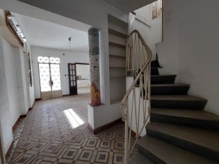 ACESSO AO PISO SUPERIOR