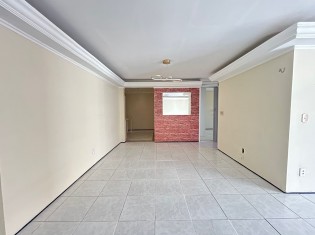 SALA EM L AMPLA ANGULO IV