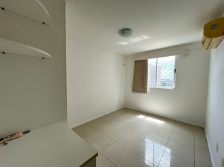 SU&Iacute;TE REVERS&Iacute;VEL