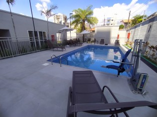 PISCINA &Acirc;NGULO 01