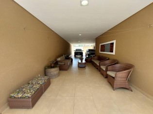 ÁREA INTERNA / GARAGEM