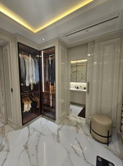 CLOSET I SUÍTE MASTER (ÂNGULO II)