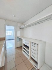 SUITE MASTER - CLOSET (ÂNGULO II)