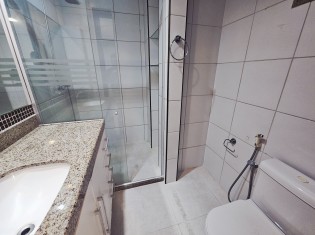 WC SU&Iacute;TE II (&Acirc;NGULO III)