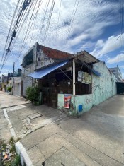 FACHADA (&Acirc;NGULO II)