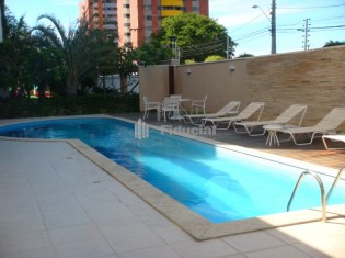 PISCINA (&Acirc;NGULO II)