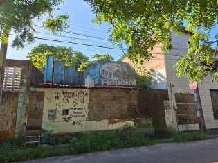 FACHADA (&Acirc;NGULO II)