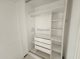 SU&Iacute;TE 01 CLOSET