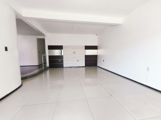 SALA (&Acirc;NGULO III)