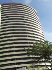 FACHADA (ÂNGULO II)