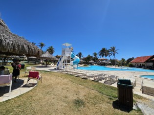 PISCINAS