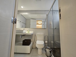 WC SUITE III