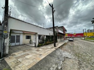FACHADA (ÂNGULO II)