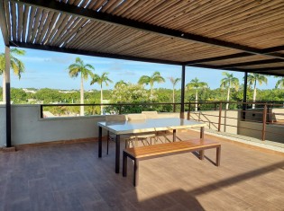 ROOFTOP LOUNGE (ÂNGULO II)