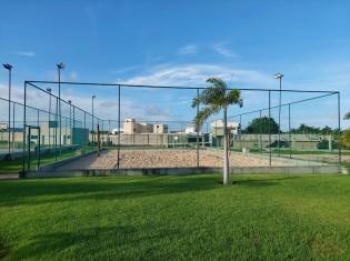 QUADRA DE VÔLEI E BEACH TÊNIS