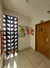HALL ELEVADOR