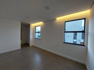 SUÍTE III