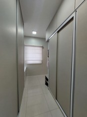 SUÍTE MASTER - CLOSET (ÂNGULO II)