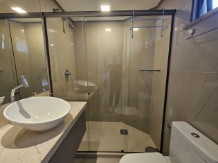 WC SUÍTE II (ÂNGULO II)