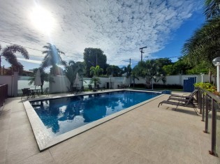 PISCINAS